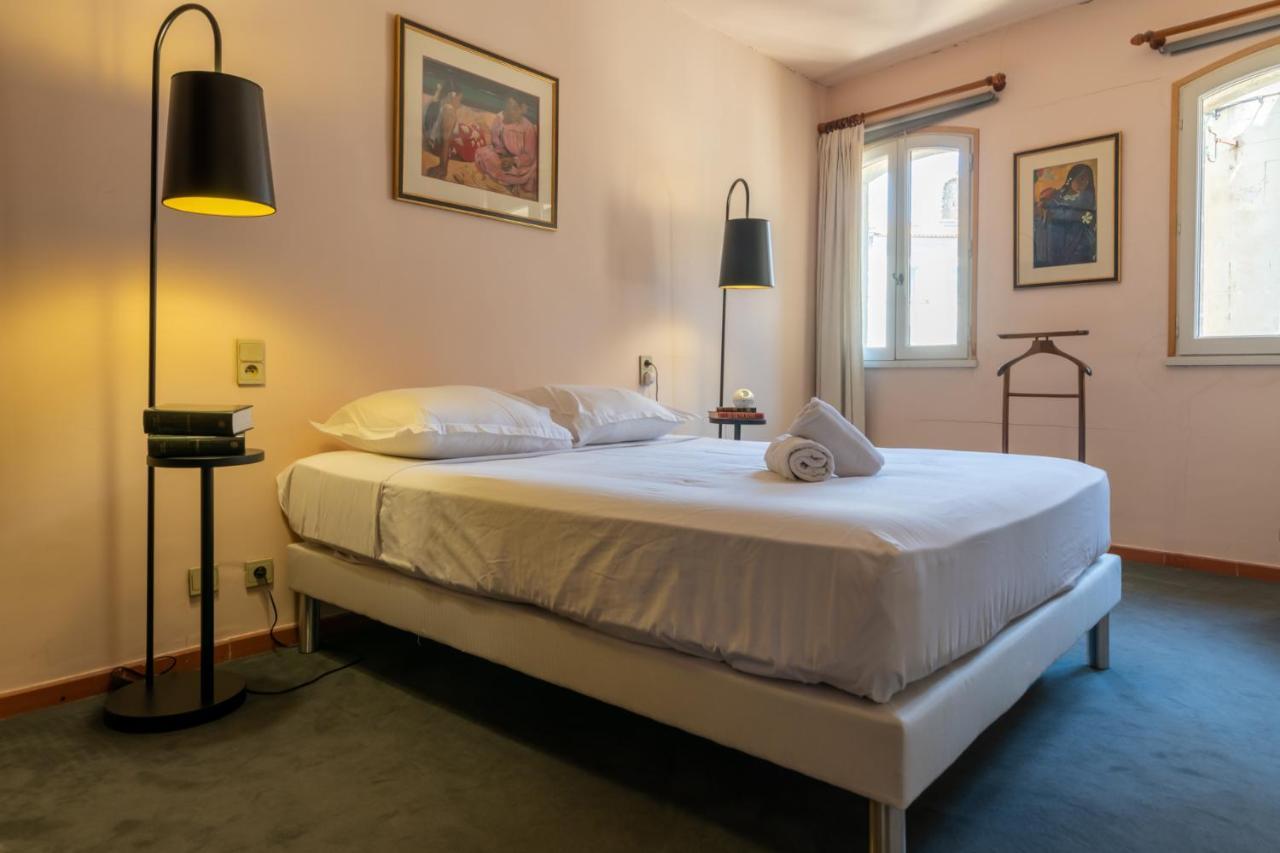 Avignon Superbe Appartement dans un Hotel Particulier En Centre ville Extérieur photo
